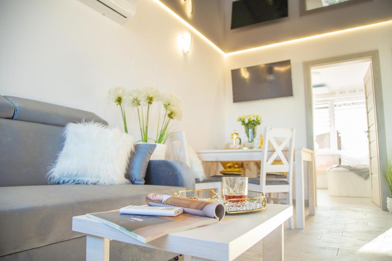 Apartamenty Scarlet ดาร์โวโว ภายนอก รูปภาพ
